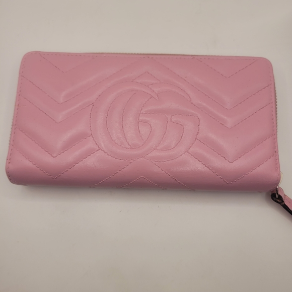 Gucci Pink Quilted Wallet - Picture 2 of 6